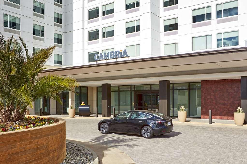 Cambria Hotel & Suites Anaheim Resort Area Zewnętrze zdjęcie